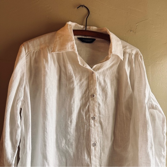 Eva’s Sunday white linen button up collar top - Picture 2 of 6